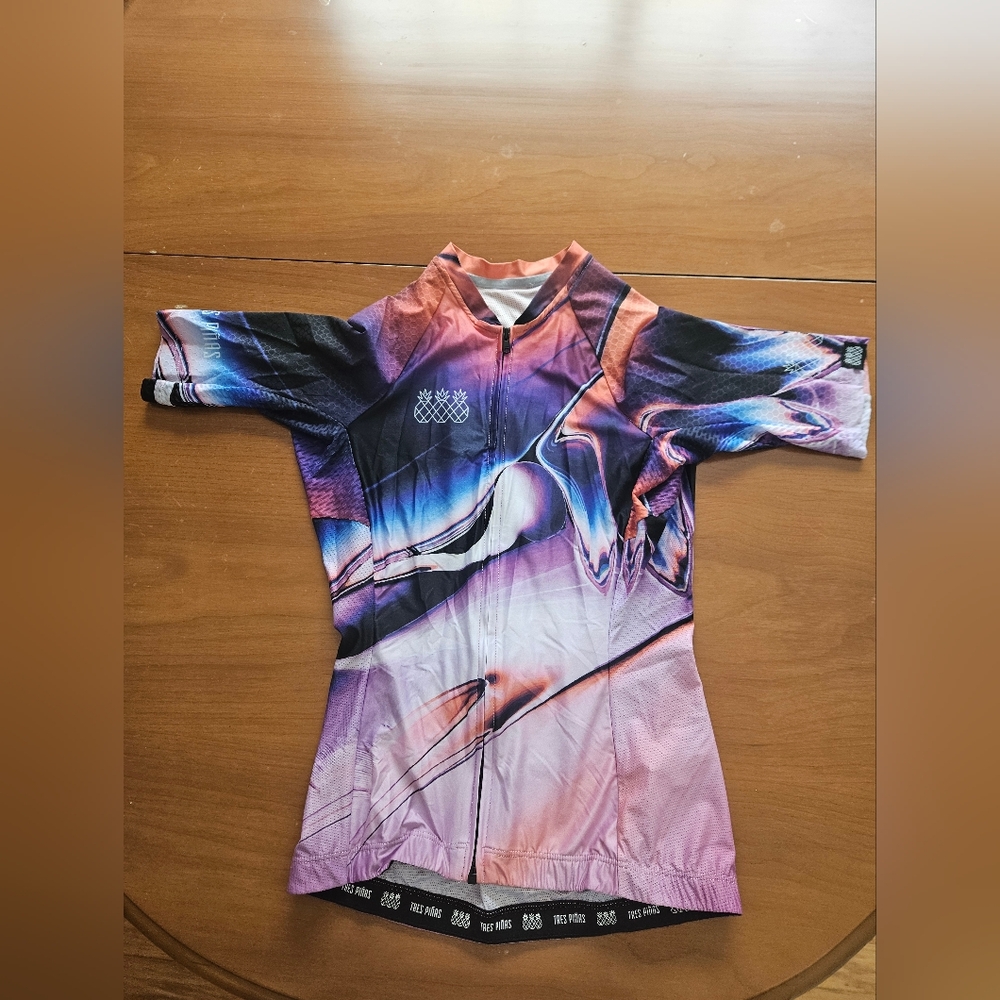 Tres pinas cycling jersey